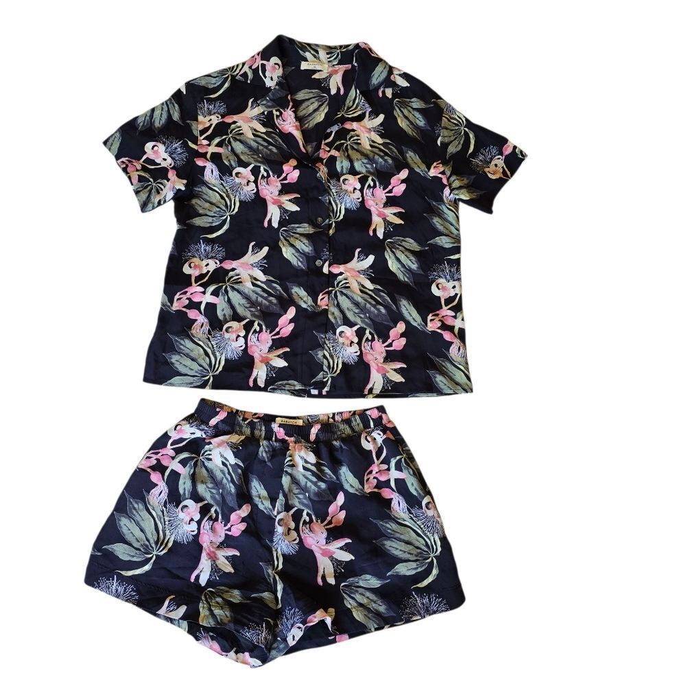 Aritzia‎ Babaton Silk Button Down Blouse and Shorts Set XS 2  Coastal